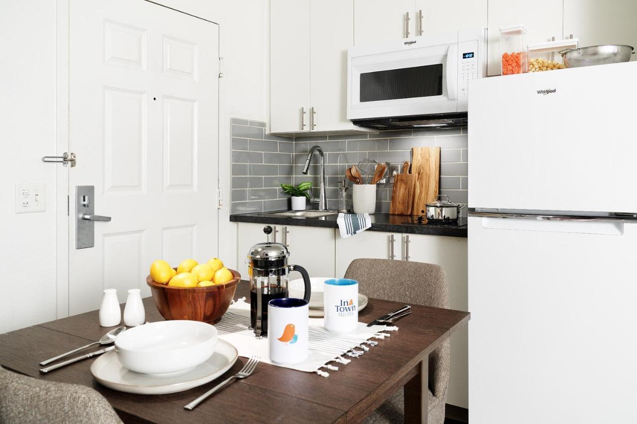 Intown Suites Extended Stay Raleigh Garner Nc Екстериор снимка