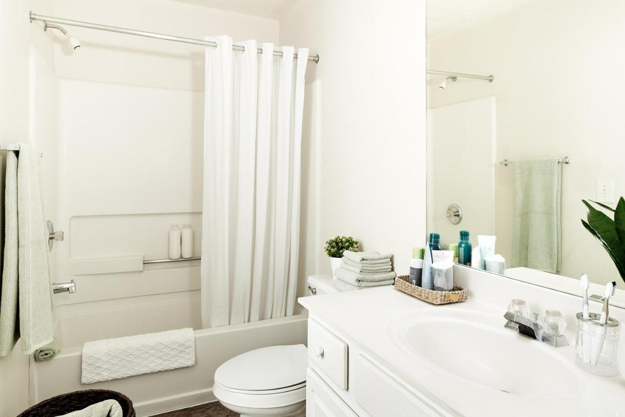 Intown Suites Extended Stay Raleigh Garner Nc Екстериор снимка